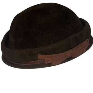 POLA vintage phenomenal brown velvet hat